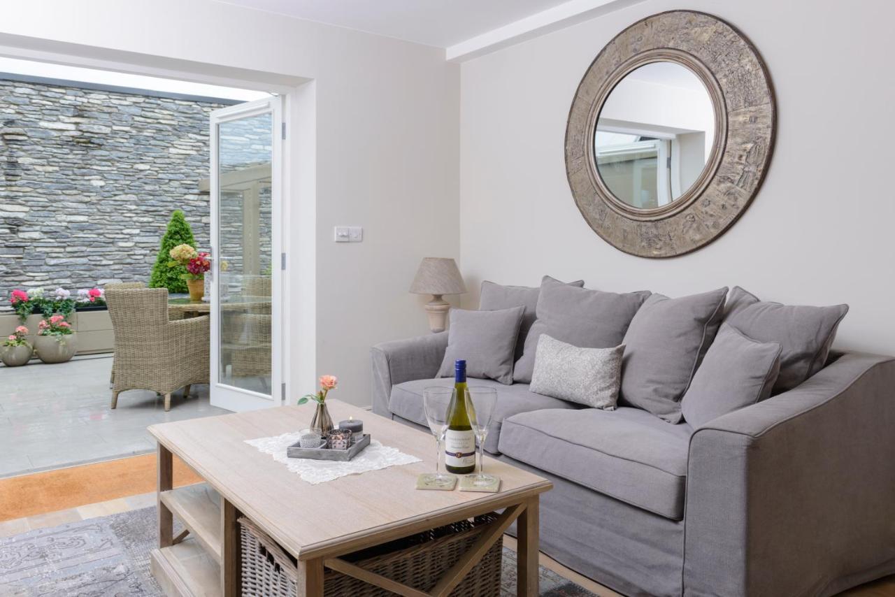 Shrubbery Mews Luxury Apartment Кенмар Экстерьер фото